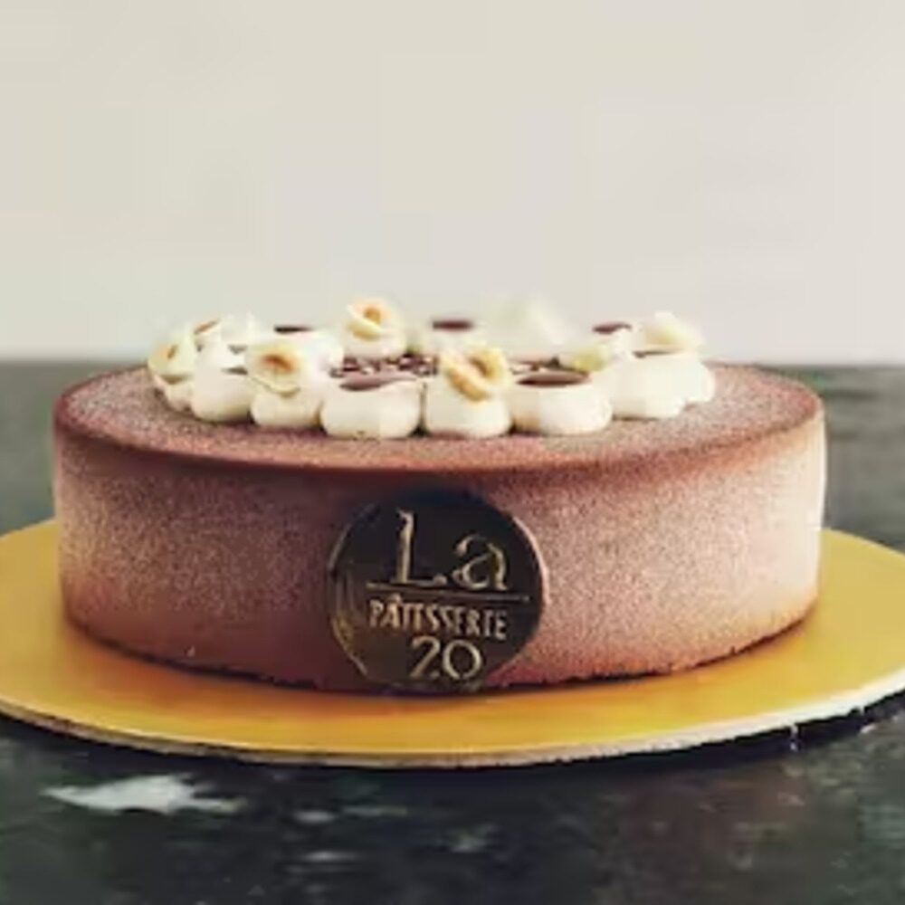 La Patisserie 20 signature cake